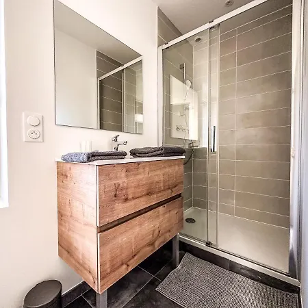 T2 Le Miredames Apartment